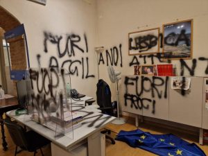 CGIL e FLC CGIL Siena: “Fuori i fascisti dall’Ateneo e dalla città”